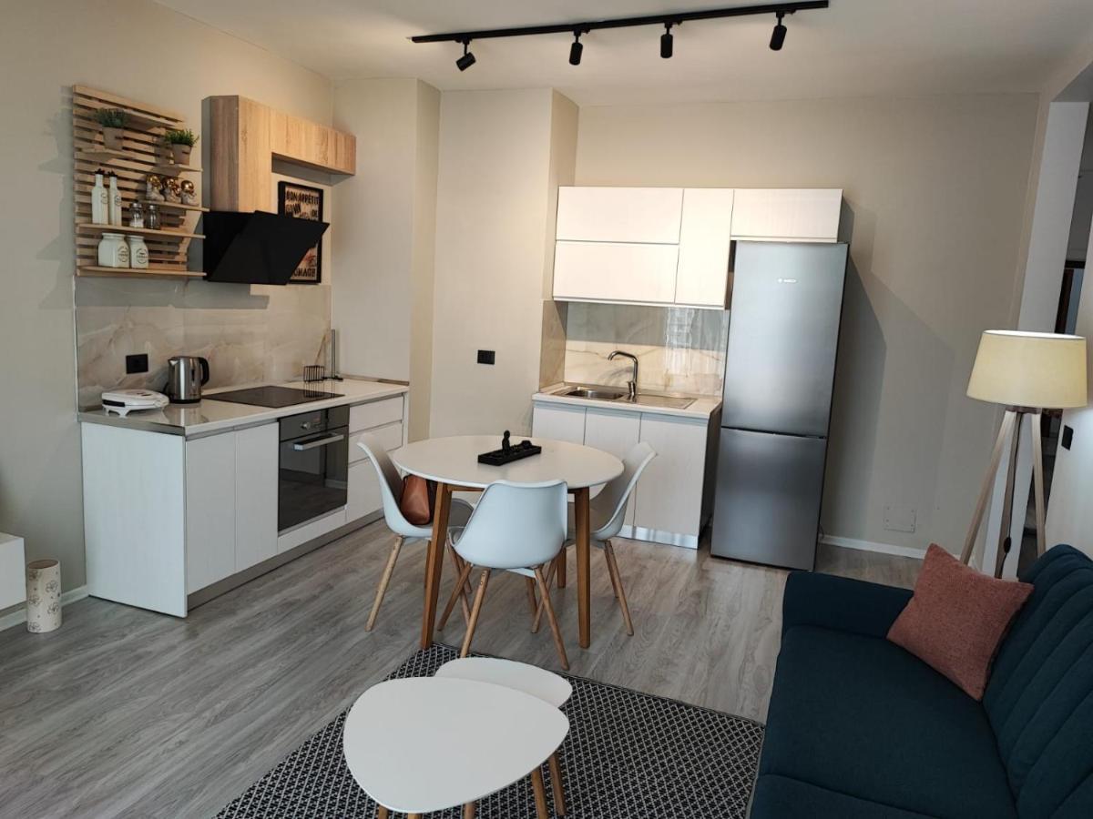Cozy Central Tirana Apartments エクステリア 写真
